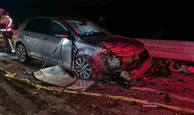 Bartın'da iki araç kafa kafaya çarpıştı: 4 yaralı