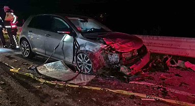 Bartın'da iki araç kafa kafaya çarpıştı: 4 yaralı