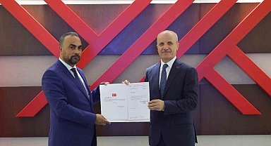 BARÜ Rektörü Prof. Dr. Ahmet Akkaya mazbatasını aldı