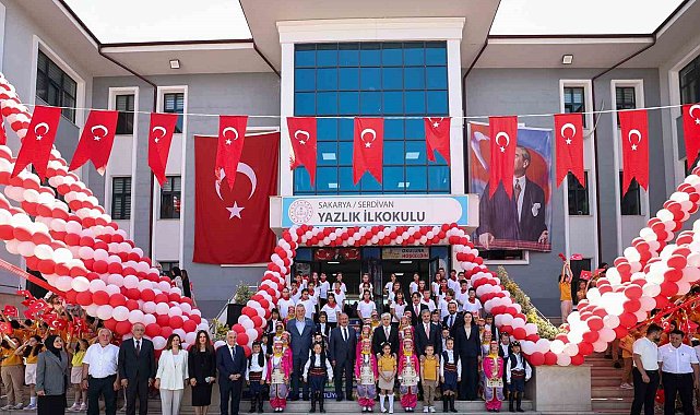 Başkan Alemdar, çocukların karne heyecanına ortak oldu