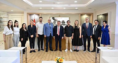 Başkan Böcek: "Benim çalışmalarımda parti ve siyaset ayrımı yoktur"