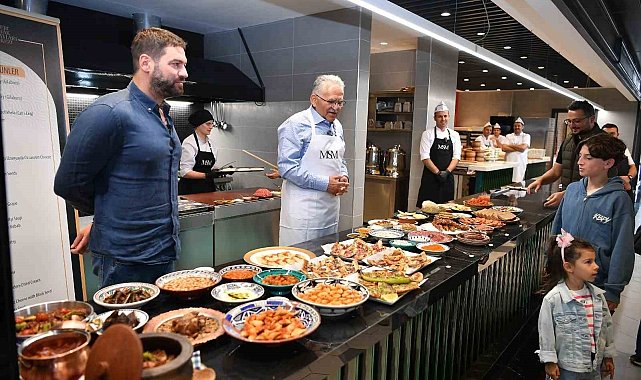 Başkan Büyükkılıç mutfak sanatları merkezinin yemeklerini tanıttı