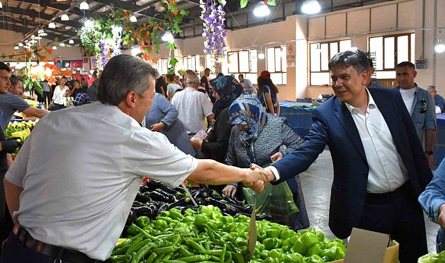 Başkan Durgut, pazarcı esnafı ile bir araya geldi