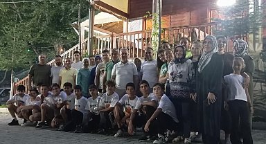 Başkan Erol şampiyon sporcuları ağırladı