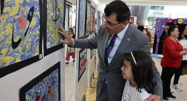 Başkan Eyüp Kahveci, minik sanatçıların ebru sergisine katıldı
