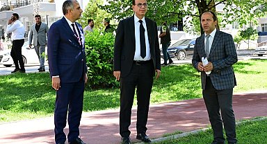 Başkan Geçit, park alanlarındaki yenileme hizmetlerini inceledi