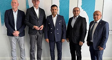 Başkan Günel Berlin'de turizmcilerle bir araya geldi