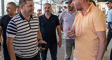 Başkan Ömer Günel'den turistik çarşı esnafı ile bir araya geldi