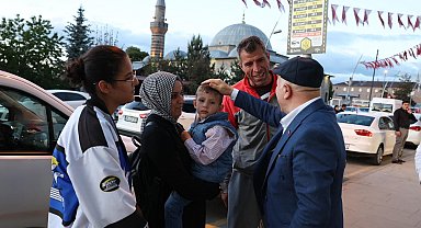 Başkan Sekmen; "Vatandaşlarımızın sıcak sohbetleri paha biçilemez"