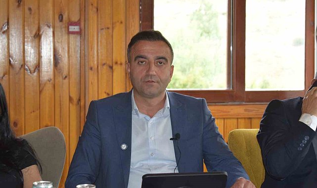Başkan Ulutaş: "Akçadağ'ı hak ettiği yere taşımak için gece gündüz çalışıyoruz"