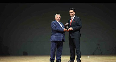 Başkan Yalçın'a 'Turizme katkı onur' ödülü