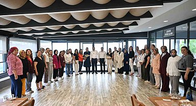 Başkan Yılmaz, üreten kadınları ağırladı