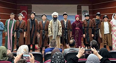 Bayburt'ta öğrenciler Dede Korkut'un hikayelerini canlandırmaya devam ediyor
