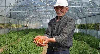 Bayburtlu çiftçinin yıkılan serası devlet eliyle yeniden ayağa kaldırıldı