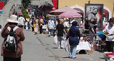 Bayram bereketi çarşıya yansıdı: Samsun'da alışveriş yoğunluğu