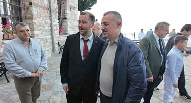 Bayram namazını 693 yıllık ecdat yadigarı camide kılan Büyükakın: "Zulümlerin son bulduğu bayram olsun"