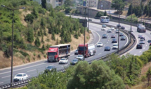 Bayram tatili dönüşünde Kocaeli'de trafik akıcı seyrediyor