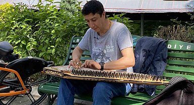 Bayram tatilinde sokak sanatını vatandaşlarla buluşturdu