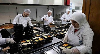Bayramın bereketini ihtiyaç sahiplerinin sofrasına ulaştıracaklar