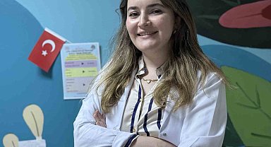 Bebekler denize 6 ayı dolunca, havuza 1 yaşını geçtikten sonra girebilir