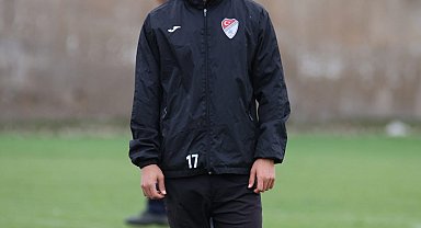 Berşan Yavuzay, Elazığspor'a veda etti