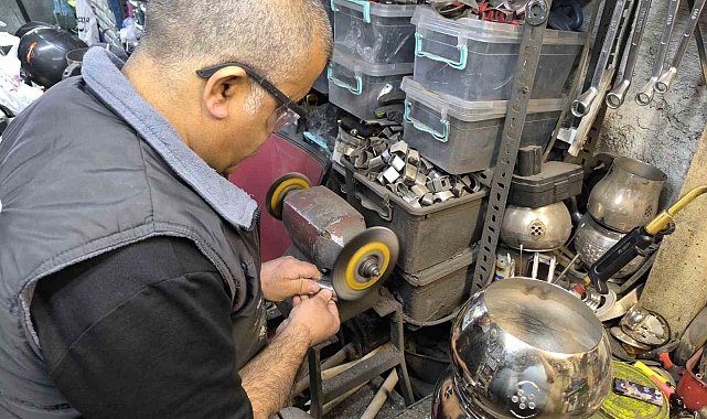 Bıçak bileyicileri Kurban Bayramı'ndan memnun
