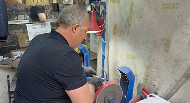 Bıçakçıların yoğun bayram mesaisi devam ediyor