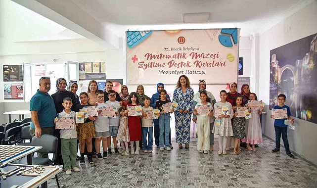 Bilecik Belediyesi'nin eğitime destek kurslarında 200 öğrenci sertifika aldı