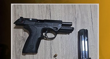 Bingöl'de araçta ruhsatsız silah ele geçirildi