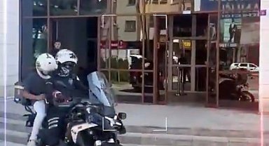 Bingöl'de sınava geç kalan öğrencileri polisler yetiştirdi