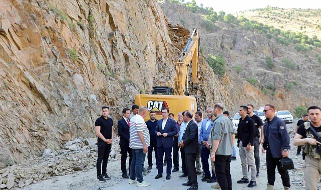 Bitlis Valisi Karakaya Hizan'da kamu yatırımlarını inceledi