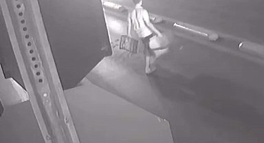 Boşanmak isteyen karısının aracını kundakladı