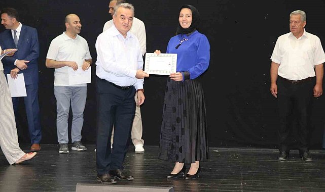 Bozüyük'te öğretmenlere başarı belgesi
