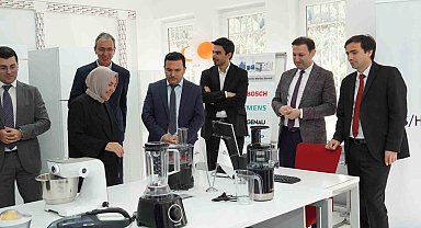 BSH Türkiye, TOSİ projesi kapsamında yeni laboratuvarını Şişli'deki okulda açtı