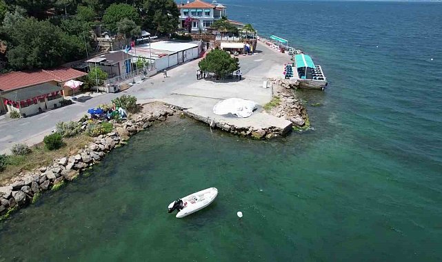 Burgazada'da taşıma gemisi krizi: 'Kaçak dolgu' iddiası gündemde