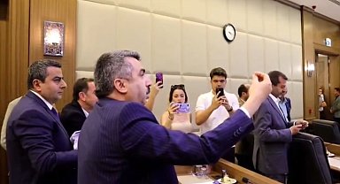 Bursa Büyükşehir Meclisi'nde gerginlik