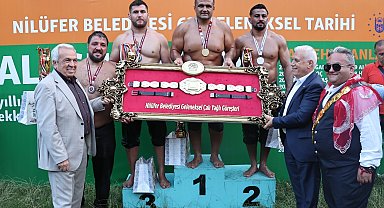 Bursa Çalı'da başpehlivan Mehmet Yeşil Yeşil oldu