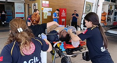 Bursa'da fabrika çatısından düşen usta ağır yaralandı