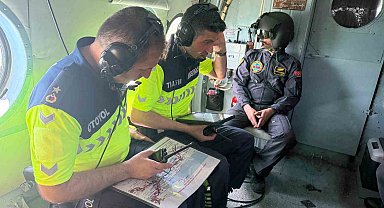 Bursa'da tatil trafiğine jandarmadan helikopterle denetim