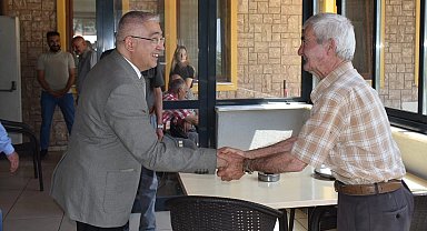 Bursa'da huzurevine erken Babalar Günü ziyareti