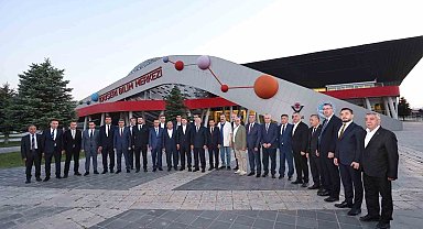 Büyükkılıç'tan Bakan Tunç'a, Kültepe Kaniş Karum ve 7,5 milyon yıllık fosillerin tanıtımı