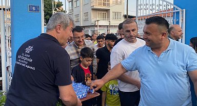 Büyükşehir Belediyesi vatandaşlarla bayramlaştı