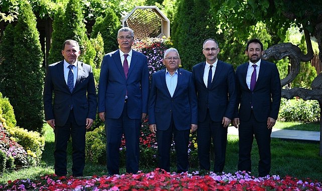 Büyükşehir'de Avrupa Spor Şehri Kayseri'nin spor projeleri masaya yatırıldı