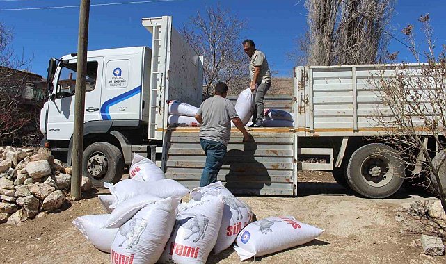 Büyükşehir'den yem desteğiyle süt üretimine güçlü katkı