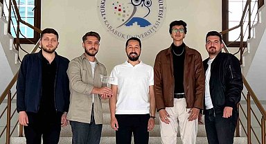 Cam Adam Belgeseli "Etkileyici Senaryo Ödülü" aldı