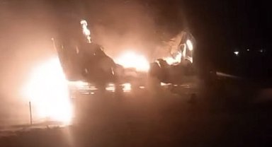 Çanakkale'de yıldırım düşen bungalov küle döndü