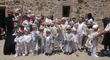 Çankırı'da 529 yıllık gelenek yaşatıldı, 41 çocuk toplu sünnet ettirildi