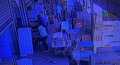 Çarşının ortasındaki silahlı kavgada 4 kişi yaralandı