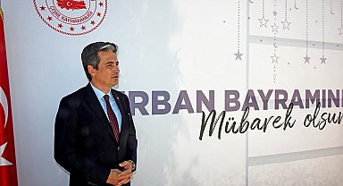 Çeşme'de Kurban Bayramı coşkusu resmi törenle başladı