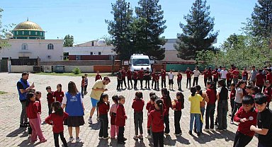 Cizre'de öğrenciler "Merkezim Her Yerde" Projesiyle doyasıya eğleniyor